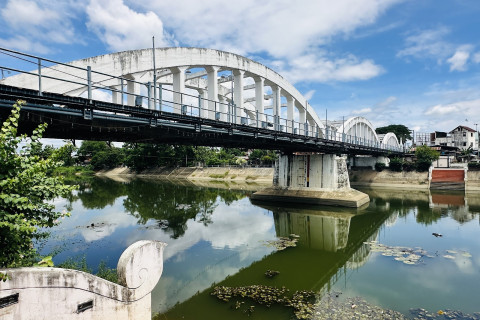 สะพานรัษฎาภิเศก (Ratsadapisek Bridge) Photo 1 of 5