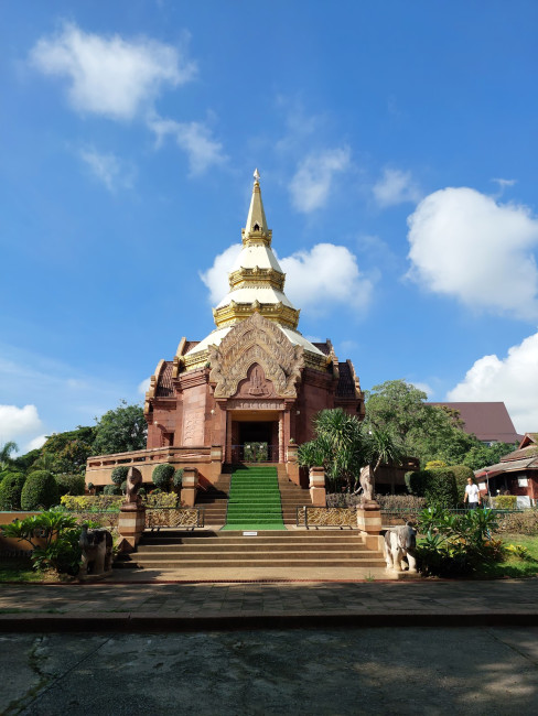 วัดป่าสาลวัน (หลวงพ่อพุธ) (Wat Pa Salawan (Luang Pho Put)) Photo 1 of 5