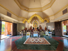 วัดป่าสาลวัน (หลวงพ่อพุธ) (Wat Pa Salawan (Luang Pho Put)) Photo 2 of 5