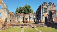 บ้านหลวงรับราชทูต (บ้านวิชาเยนทร์) (Ban Wichayen (Ambassadors House))