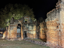 บ้านหลวงรับราชทูต (บ้านวิชาเยนทร์) (Ban Wichayen (Ambassadors House))